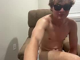 chill_fit_guy Cam