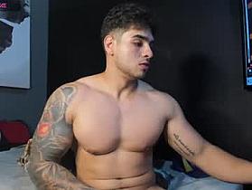 nicolasmuscle Cam