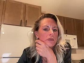 hotmommy_cums Cam