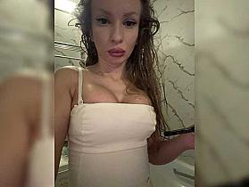 GoldPussy69 Cam