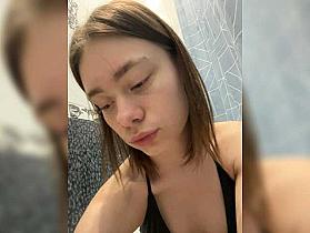 18YoungPussy18 Cam