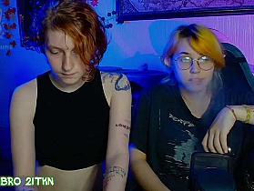 Tricky-Kitsune Cam