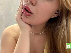 FeechkaKiss Cam