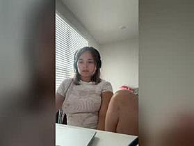 prettylittlevibe Cam