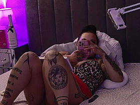 MelinaCurves Cam
