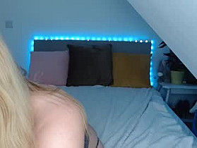 nicolelinharts Cam